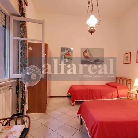 Appartamento Luisa Ponente, 100 Mt Dal Mare, Clima, Spazio Esterno, Wifi! By Alfareal *